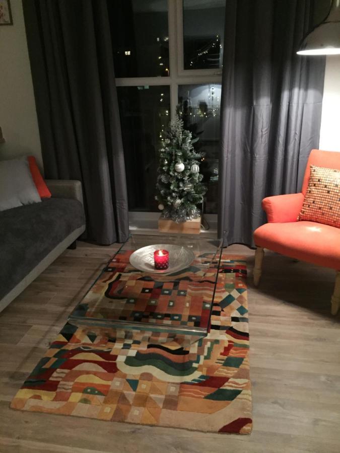 Luxury Riverside 2 Bedroomed Apartment With Balcony Newport  Esterno foto